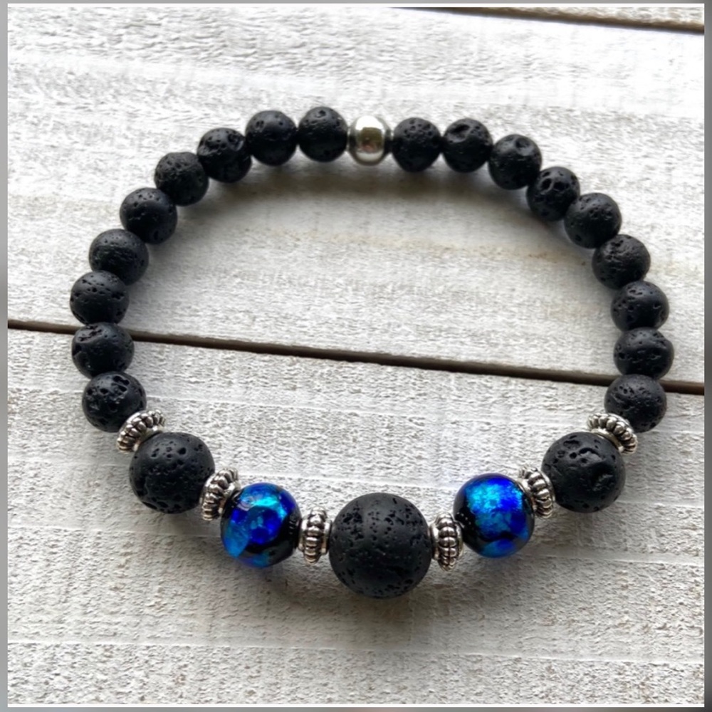 ✨🆕 Black Lava Rock Oil Diffuser Blue Bracelet ✨